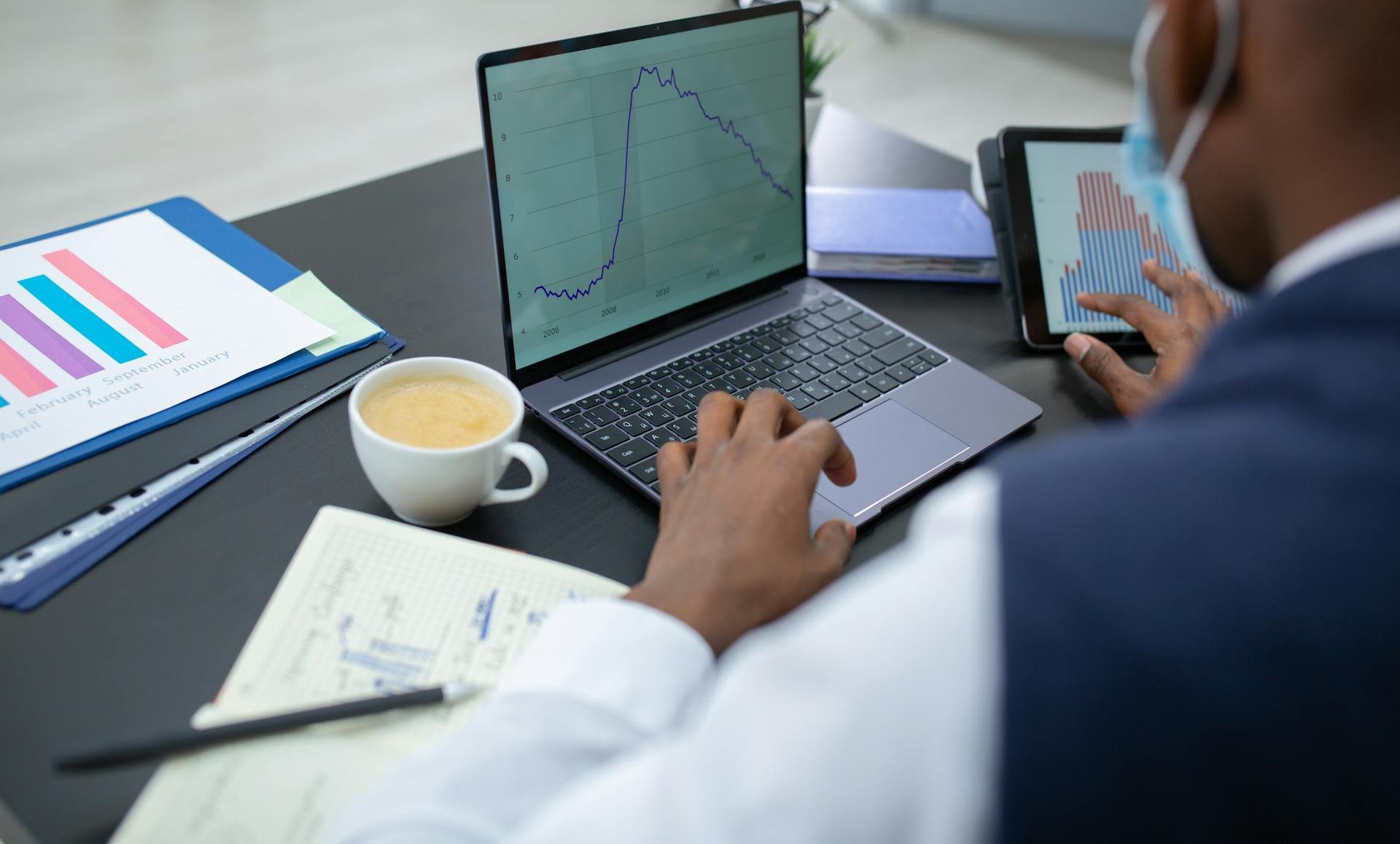 What Creative Strategies Reinvent UK Computing Marketing?